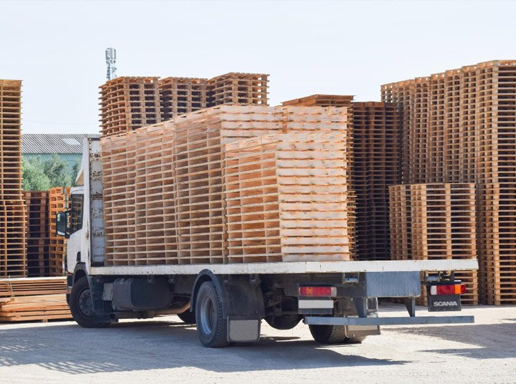 Compra, venta y fabricación de palets usados para logística, almacenes y transporte España